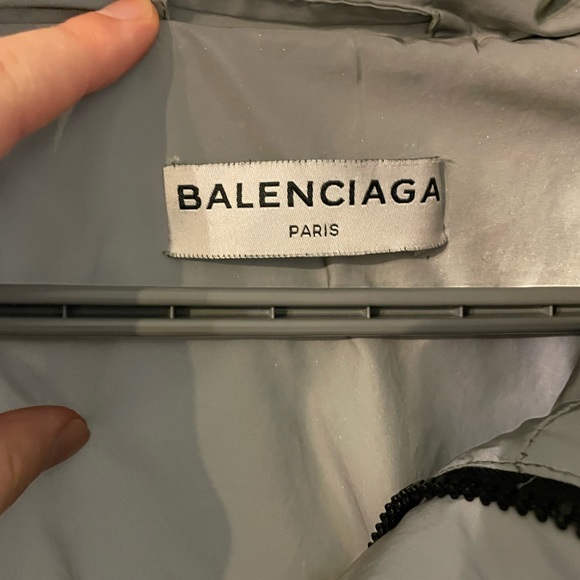 Balenciaga authentic 3M reflective puffer jacket - Picture 7 of 15